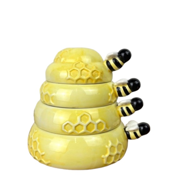 Rae Dunn Other - NEW The Bakeshop Bee Measuring Cups 🐝